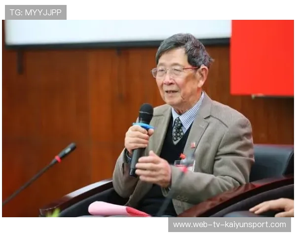 教授高强度时间表遭质疑，网友说：29个研究生的贡献呢？，教授研究室